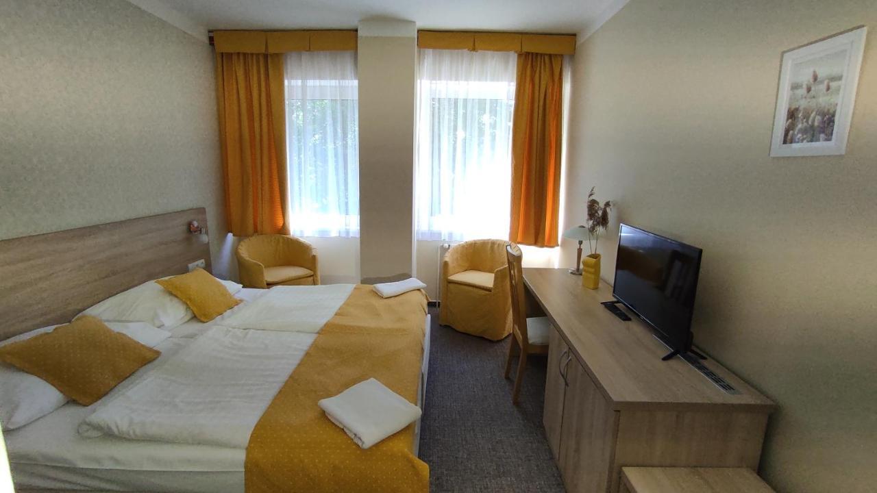 Parkhotel Sokolov Buitenkant foto
